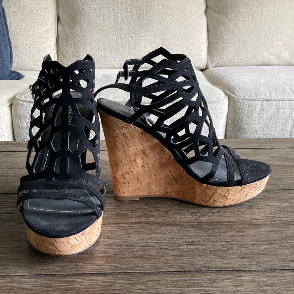 Charles David Apollo black platform wedge sandal size 7.5